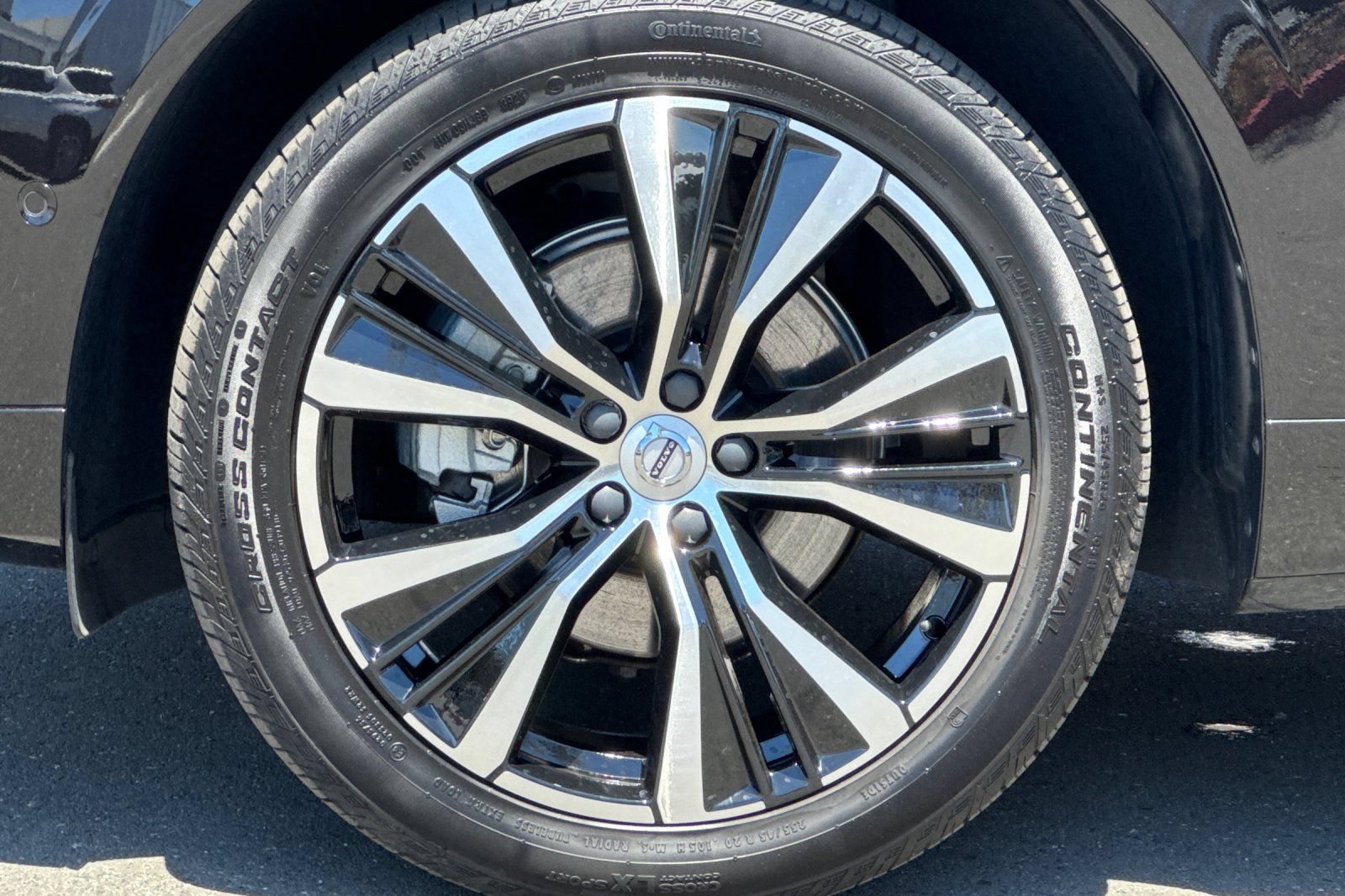 Used 2023 Volvo XC60 B5 Plus w/ Climate Package AWD/4WD image 11
