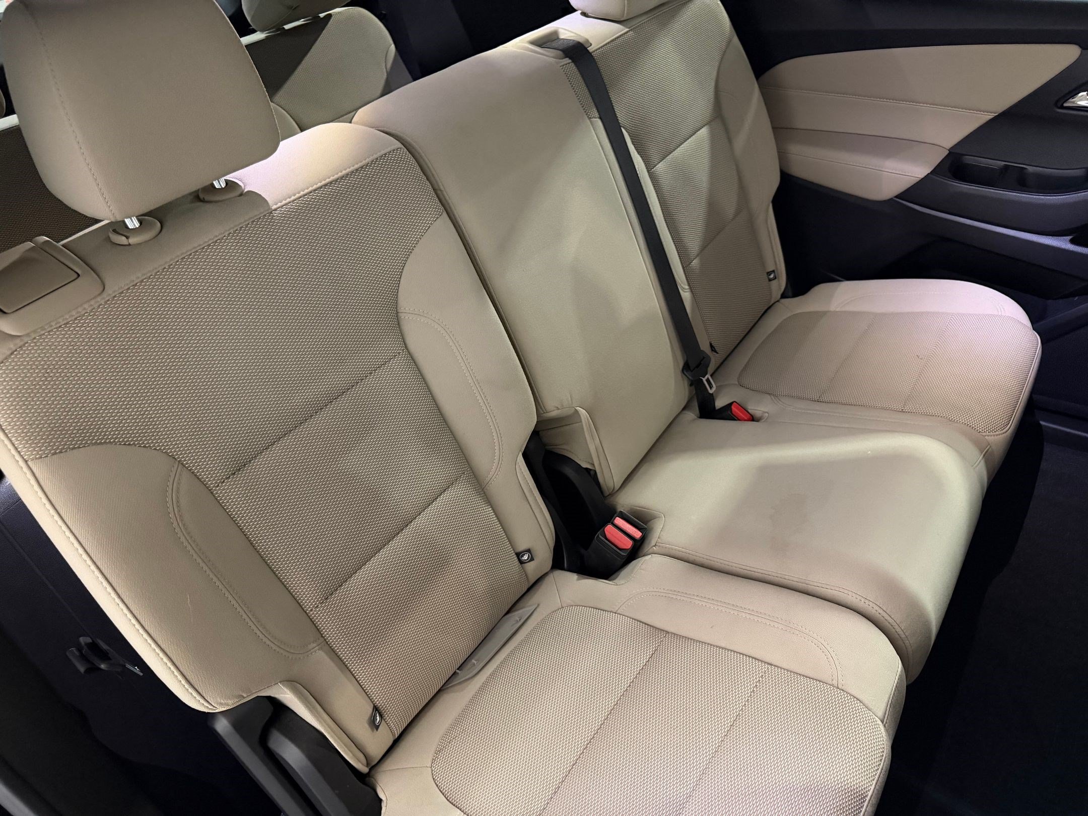 Used 2023 Chevrolet Traverse LS w/ Safety Package AWD/4WD image 38