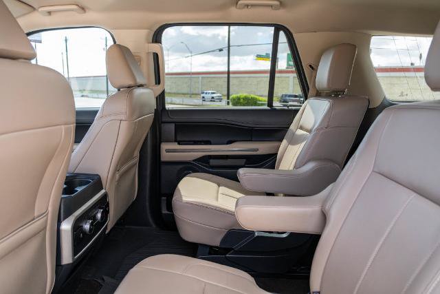 Certified 2023 Ford Expedition XLT RWD image 16