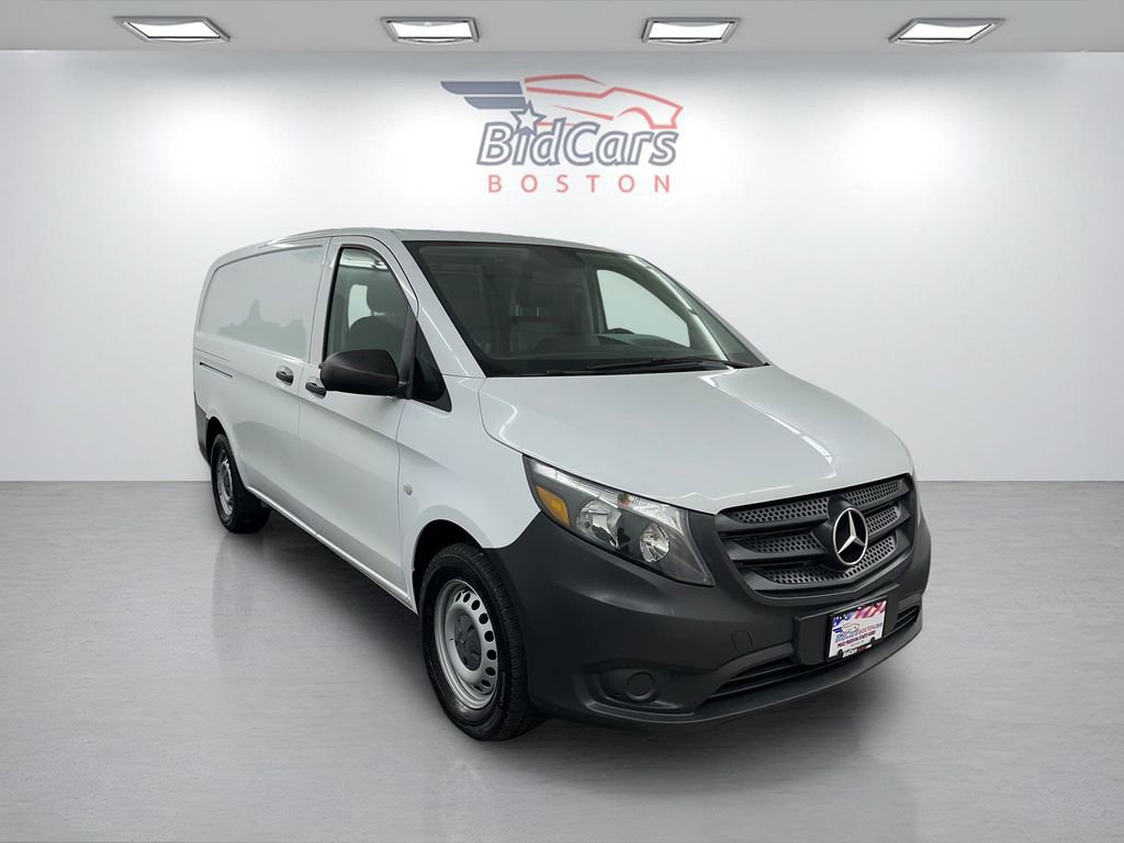 Used 2021 Mercedes-Benz Metris image 3