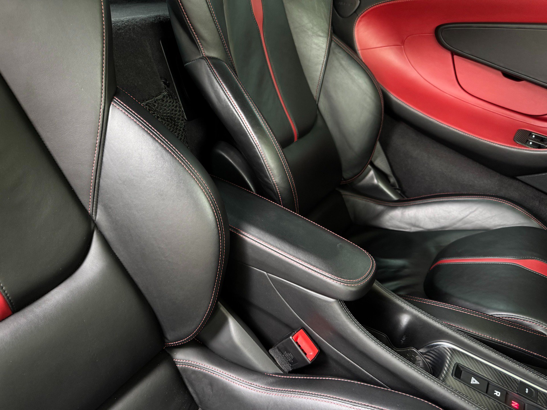 Used 2017 McLaren 570S Coupe RWD image 57