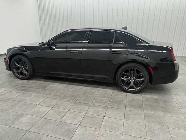 Used 2022 Chrysler 300 Touring L RWD image 6