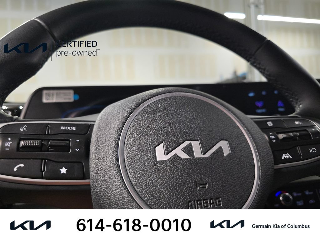 Certified 2025 Kia Sportage EX w/ EX Premium Package AWD/4WD image 22