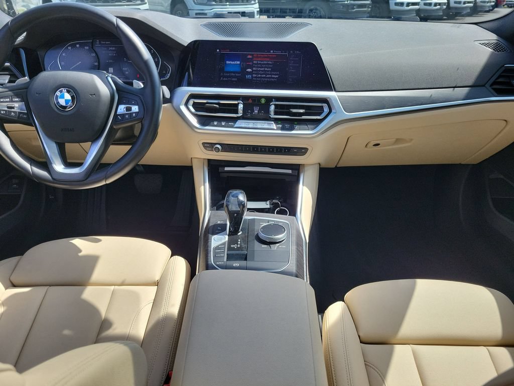 Used 2021 BMW 330i Sedan w/ Convenience Package RWD image 11