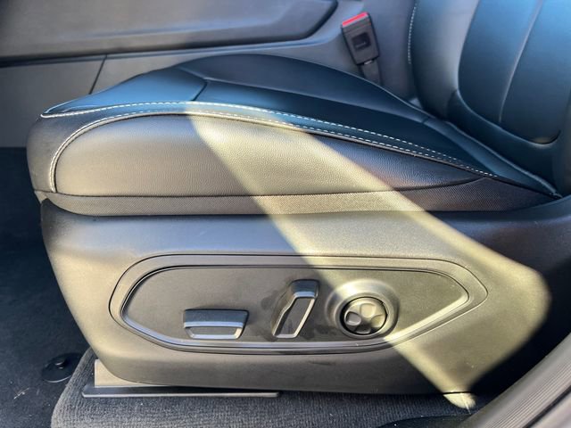 New 2025 Jeep Grand Cherokee Limited w/ Black Appearance Package image 10