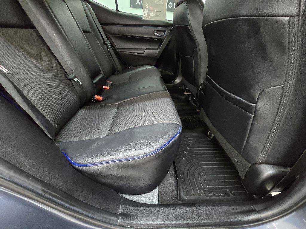 Used 2018 Toyota Corolla SE FWD image 18