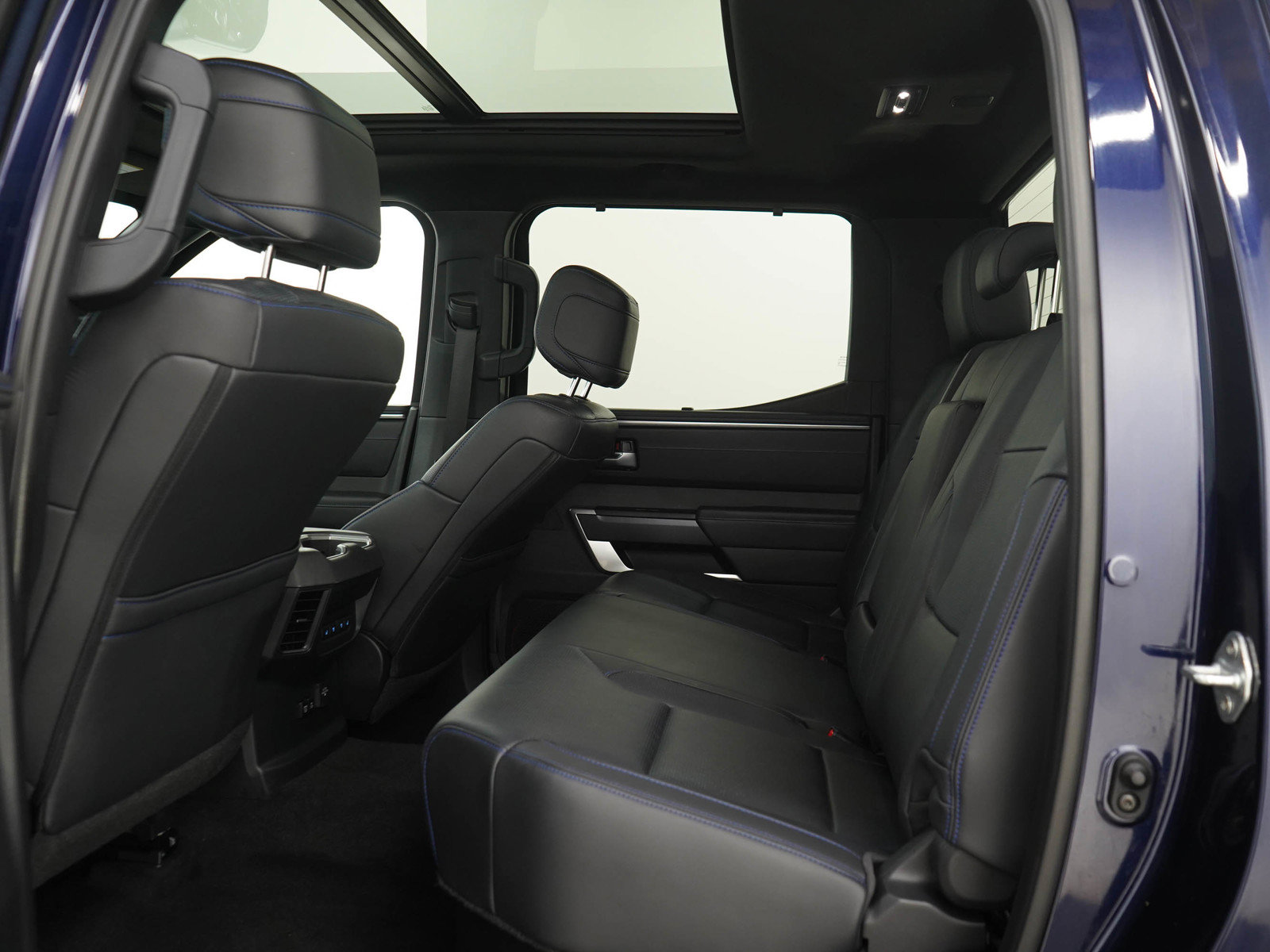 Used 2023 Toyota Tundra Platinum AWD/4WD image 15