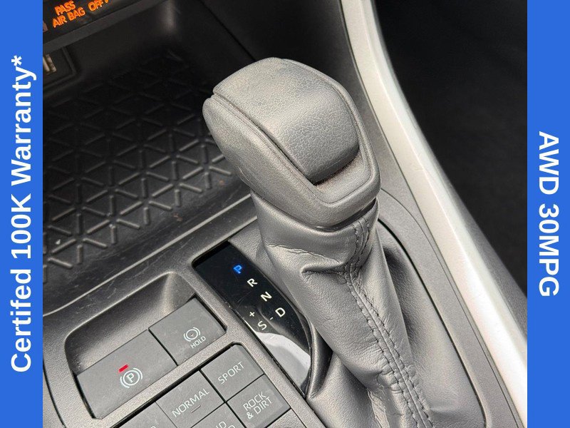 Used 2025 Toyota RAV4 LE AWD/4WD image 27