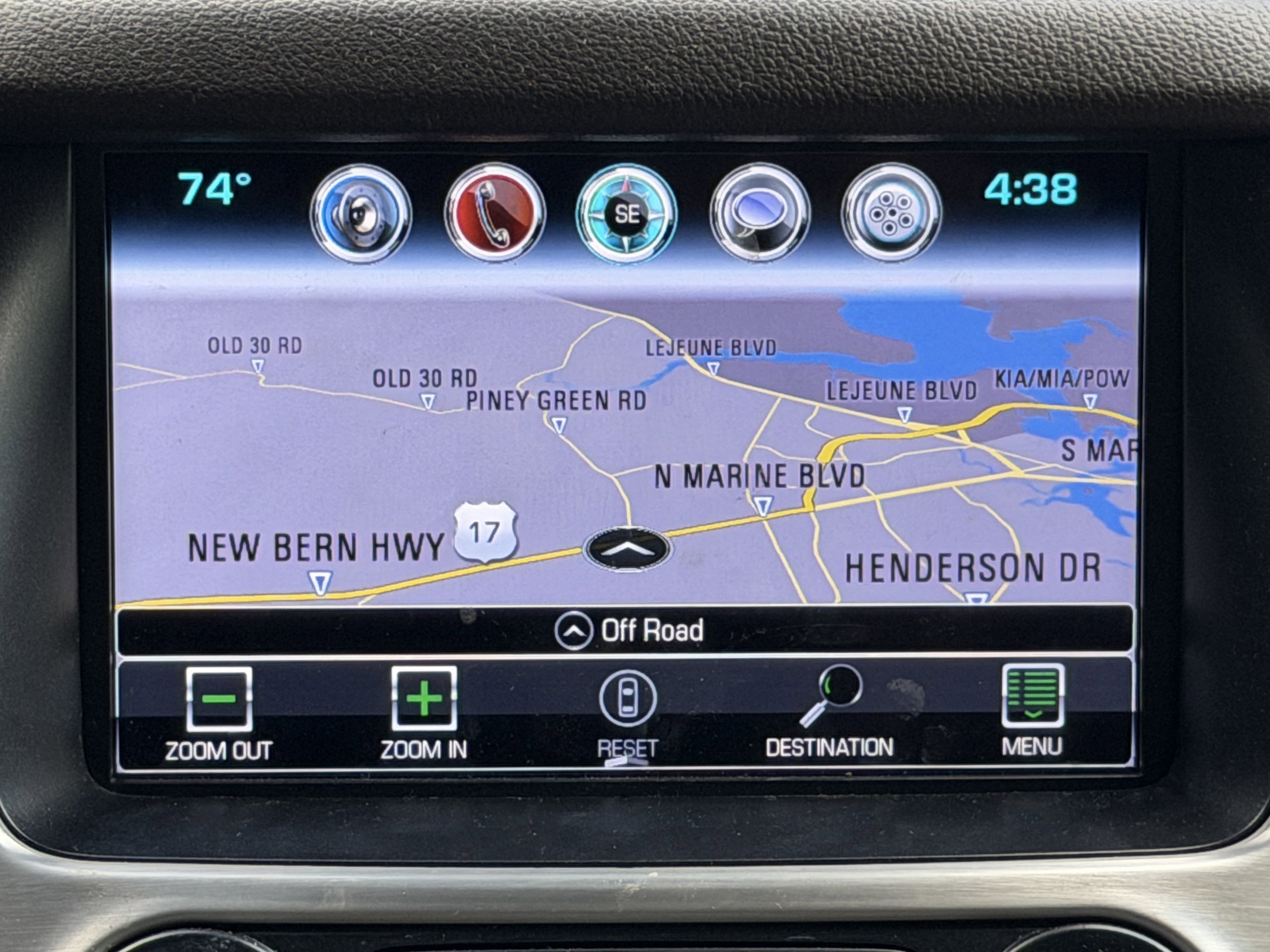 Used 2020 GMC Yukon SLT w/ Premium Edition RWD image 10