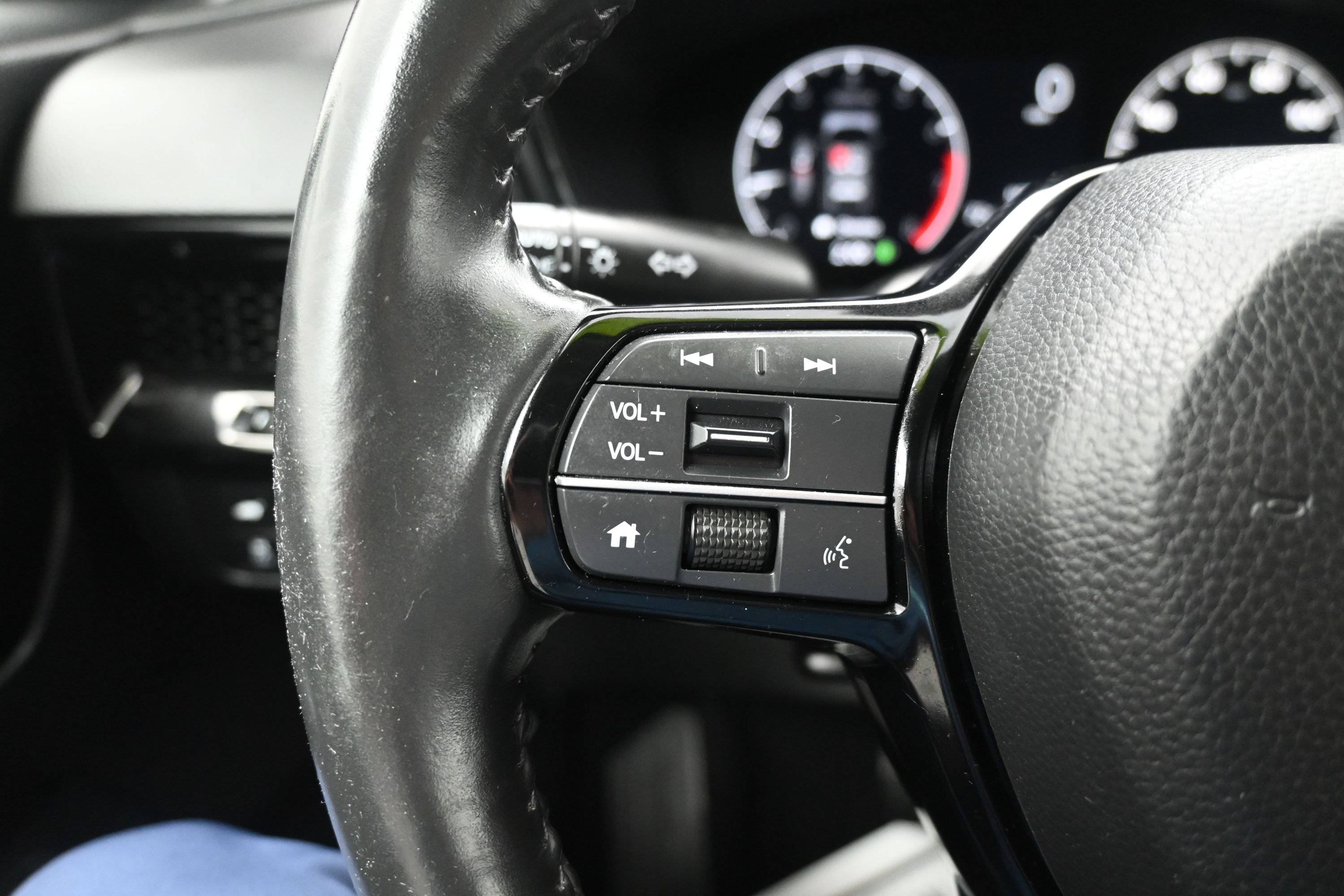 Used 2024 Honda CR-V EX-L image 13