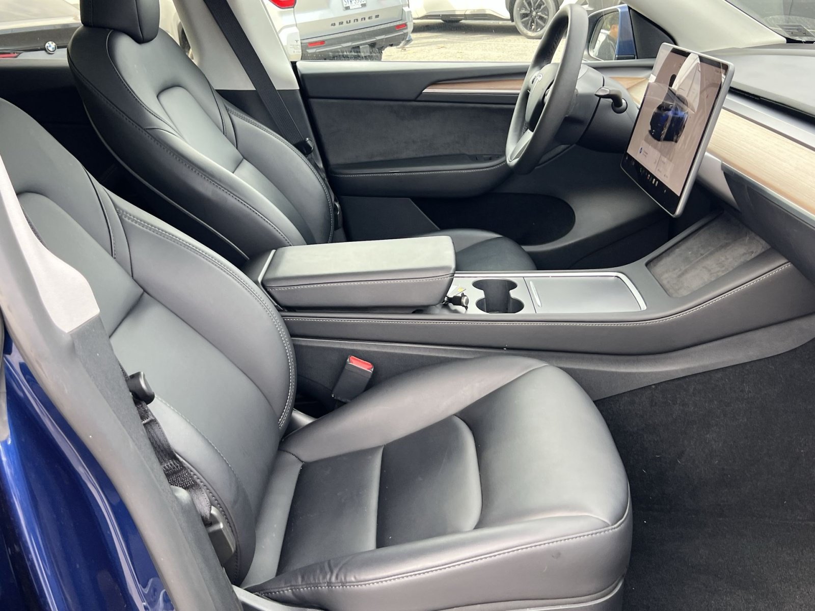 Used 2023 Tesla Model Y Long Range AWD/4WD image 29