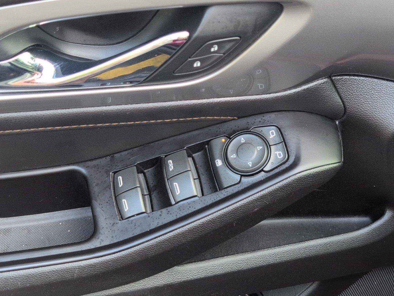 Used 2019 Chevrolet Traverse RS FWD image 19