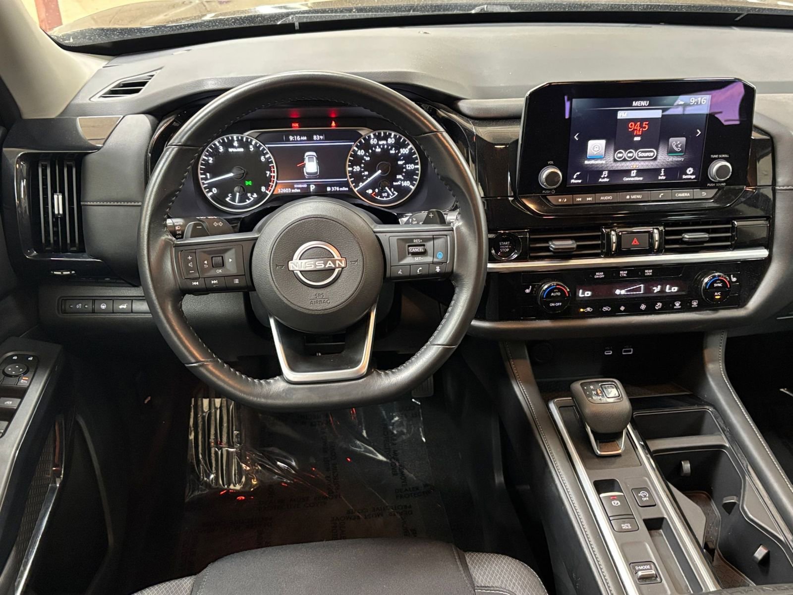 Used 2025 Nissan Pathfinder SV FWD image 37