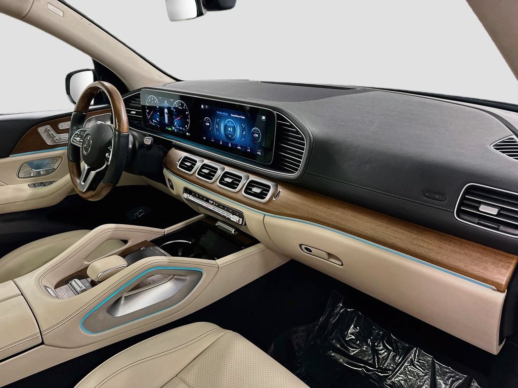 Certified 2022 Mercedes-Benz GLS 450 4MATIC image 31