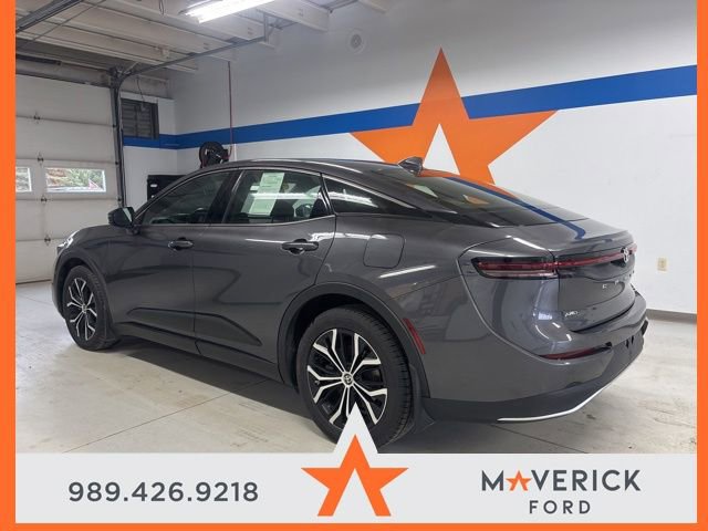 Used 2023 Toyota Crown XLE image 7