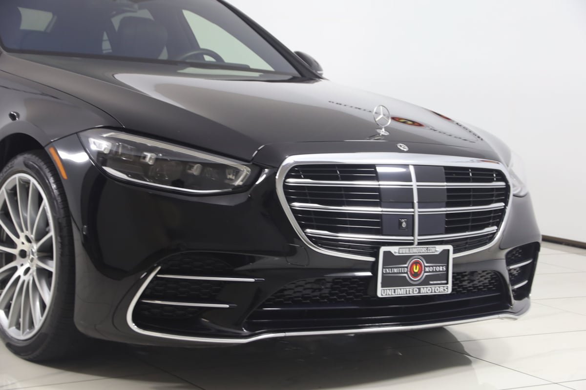 Used 2022 Mercedes-Benz S 500 4MATIC w/ AMG Line Package image 43