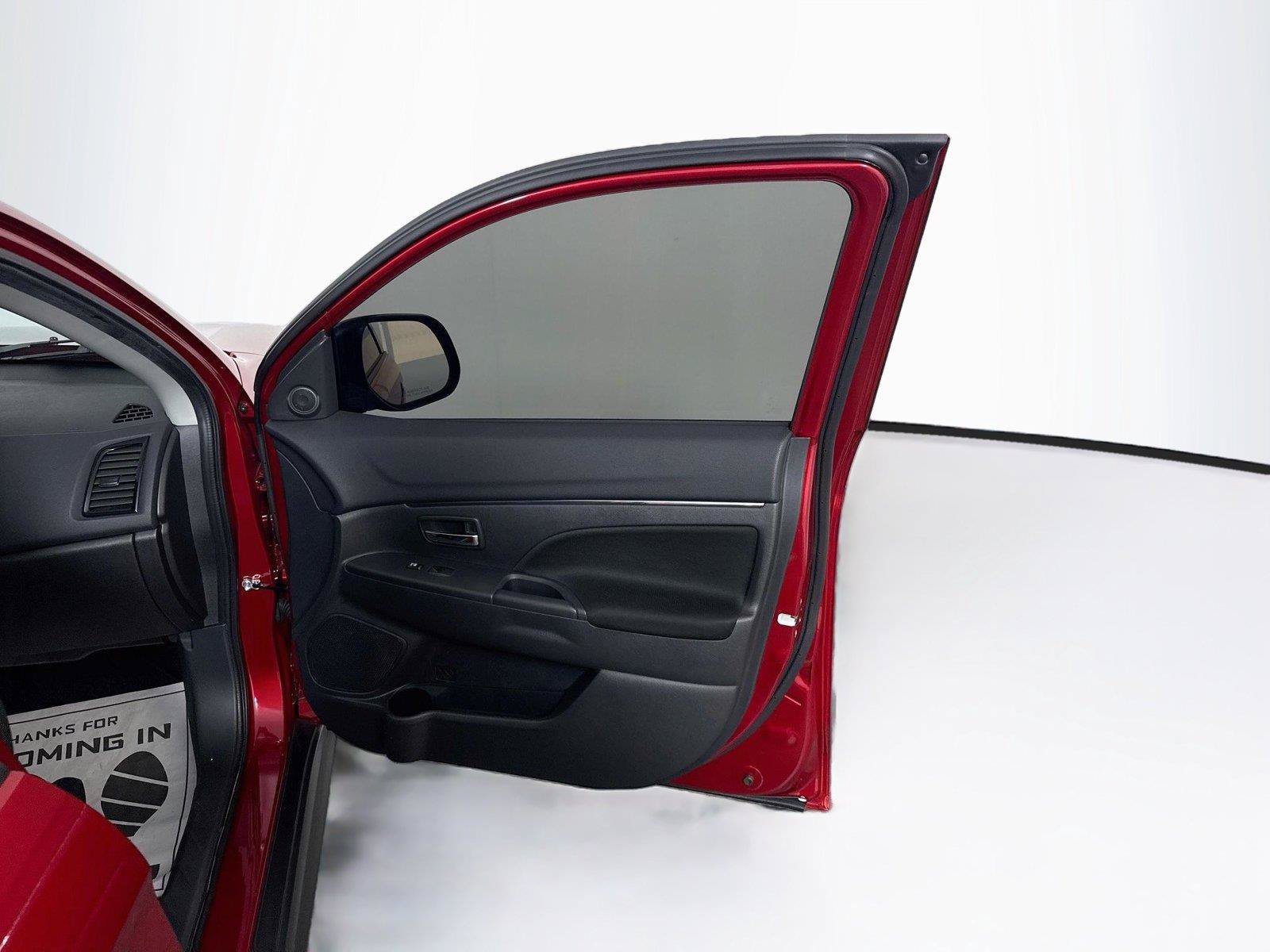 Used 2026 Mitsubishi Outlander Sport ES AWD/4WD image 29