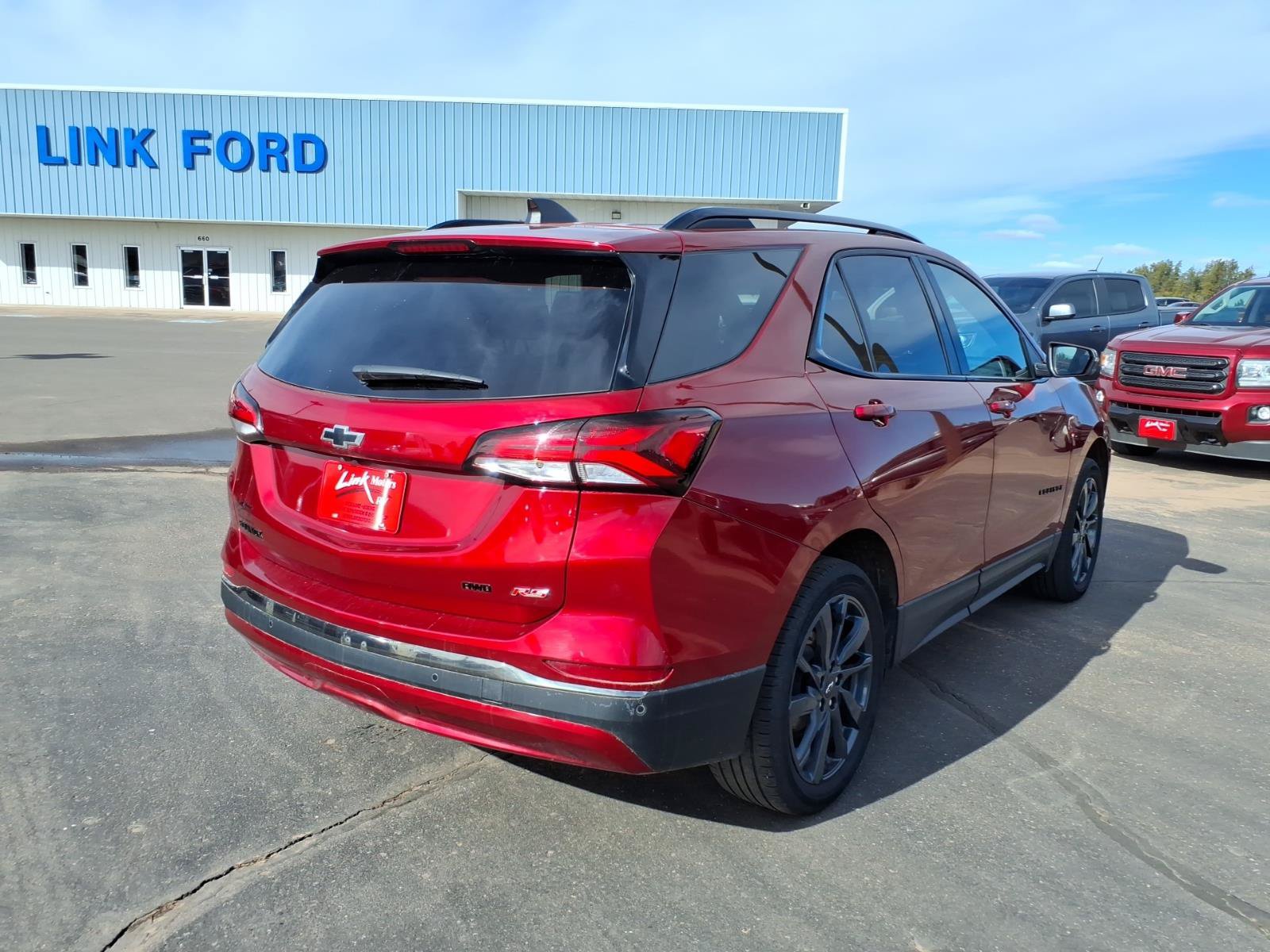 Used 2023 Chevrolet Equinox RS w/ RS Leather Package AWD/4WD image 6