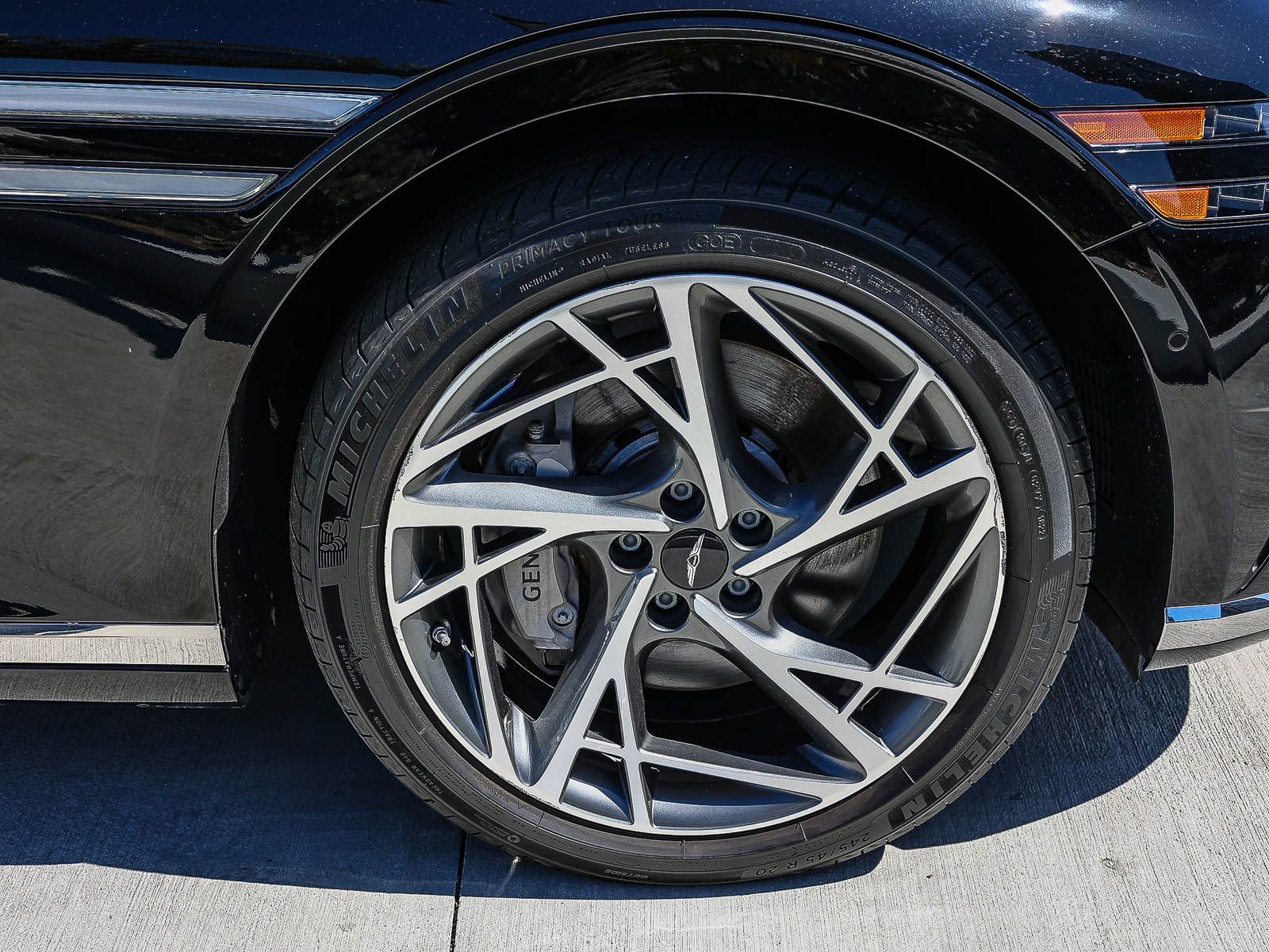 Used 2023 Genesis G90 3.5T AWD/4WD image 9