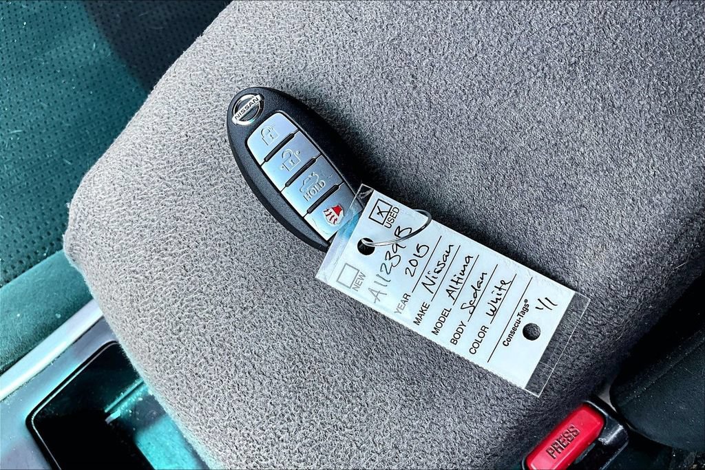 Used 2015 Nissan Altima 2.5 S w/ Power Driver Seat Package FWD image 19