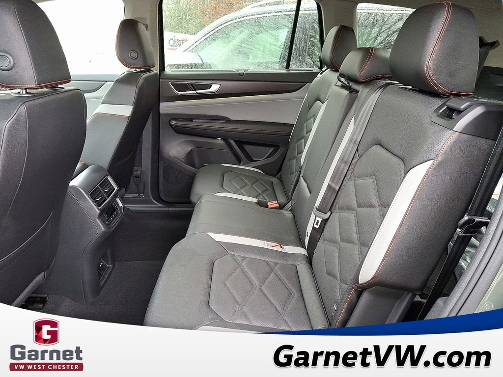 New 2026 Volkswagen Atlas Peak Edition image 6