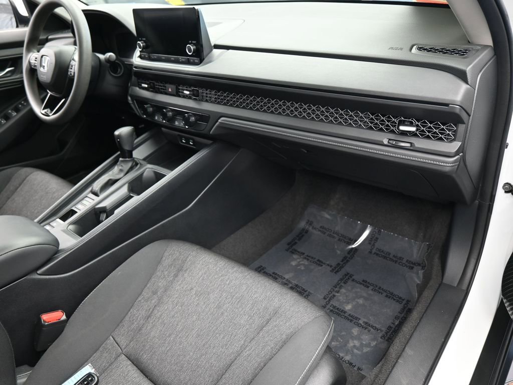 Used 2023 Honda Accord EX image 45
