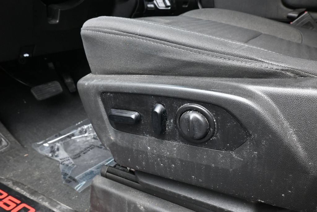 Used 2022 Chevrolet Silverado 2500 LT w/ Convenience Package AWD/4WD image 12