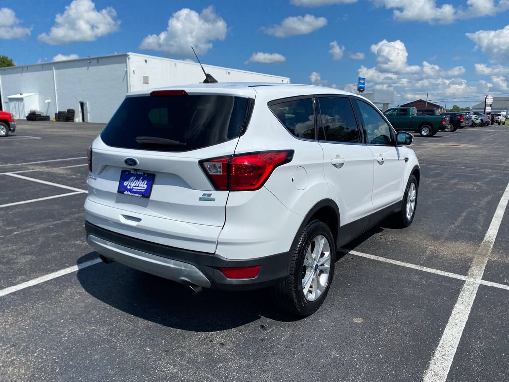 Used 2019 Ford Escape SE FWD image 7