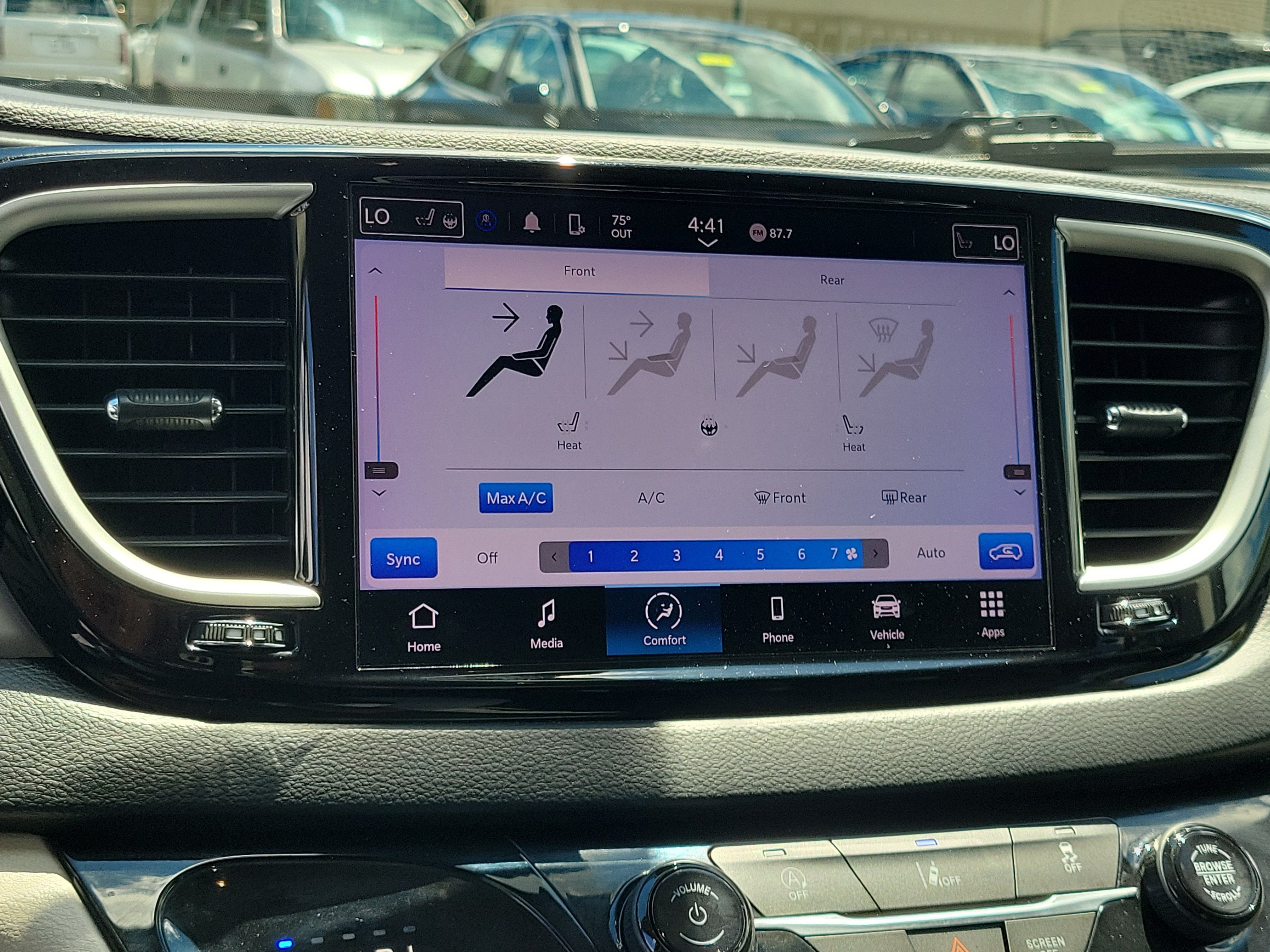 Used 2022 Chrysler Pacifica Touring-L FWD image 26