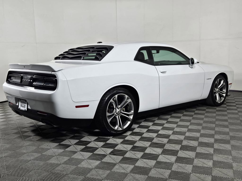 Used 2021 Dodge Challenger R/T RWD image 4