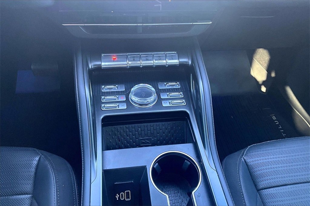 Used 2024 Lincoln Nautilus Reserve w/ Equipment Group 202A image 24