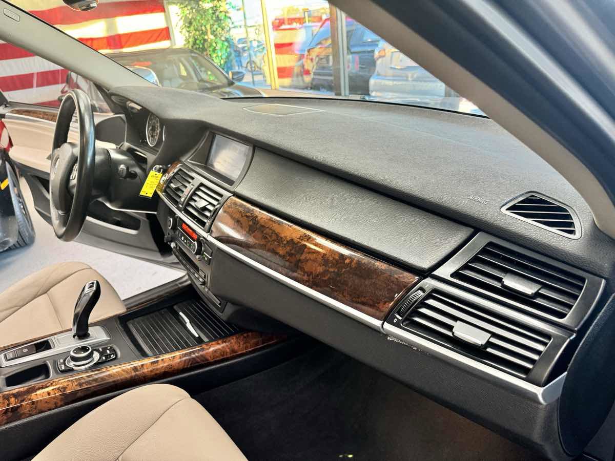 Used 2013 BMW X5 xDrive35i image 14