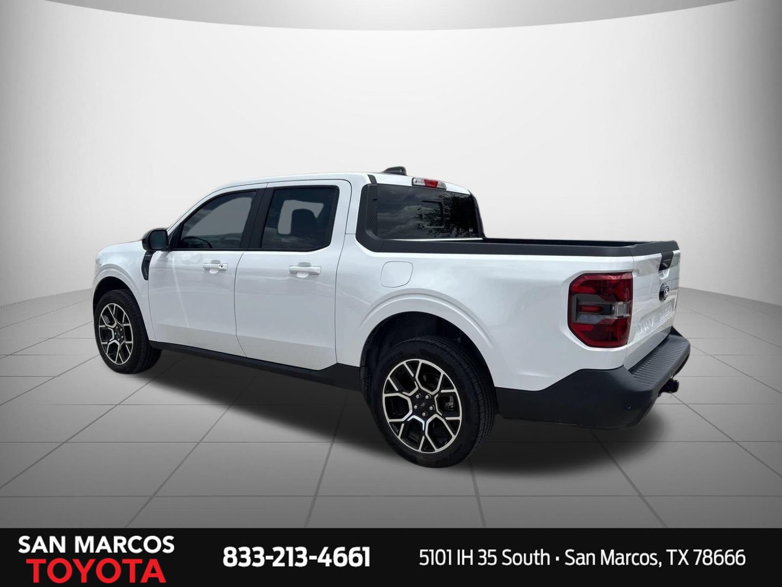 Used 2025 Ford Maverick Lariat AWD/4WD image 3