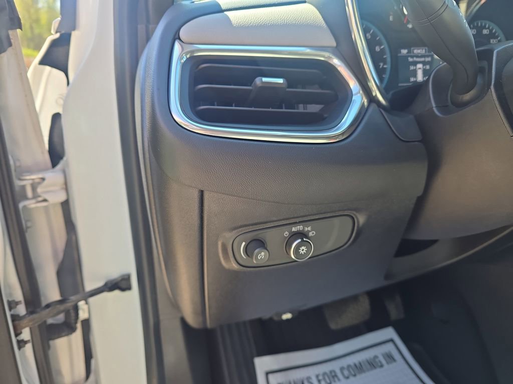 Used 2018 Chevrolet Equinox LT image 14