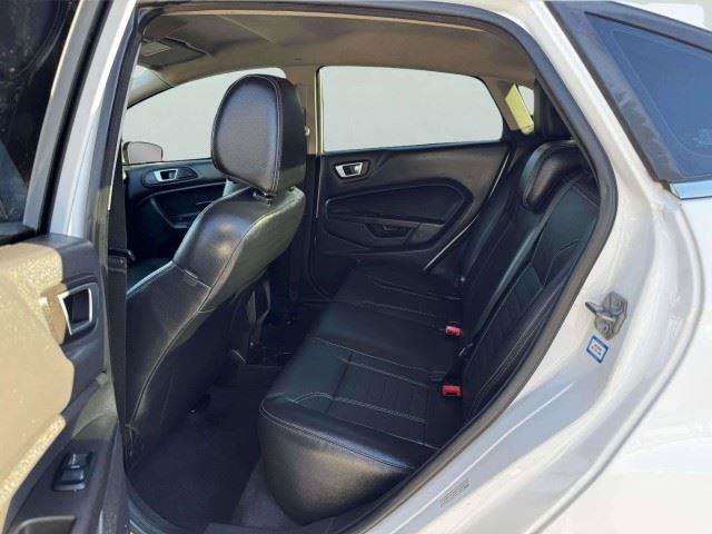 Used 2014 Ford Fiesta Titanium FWD image 34