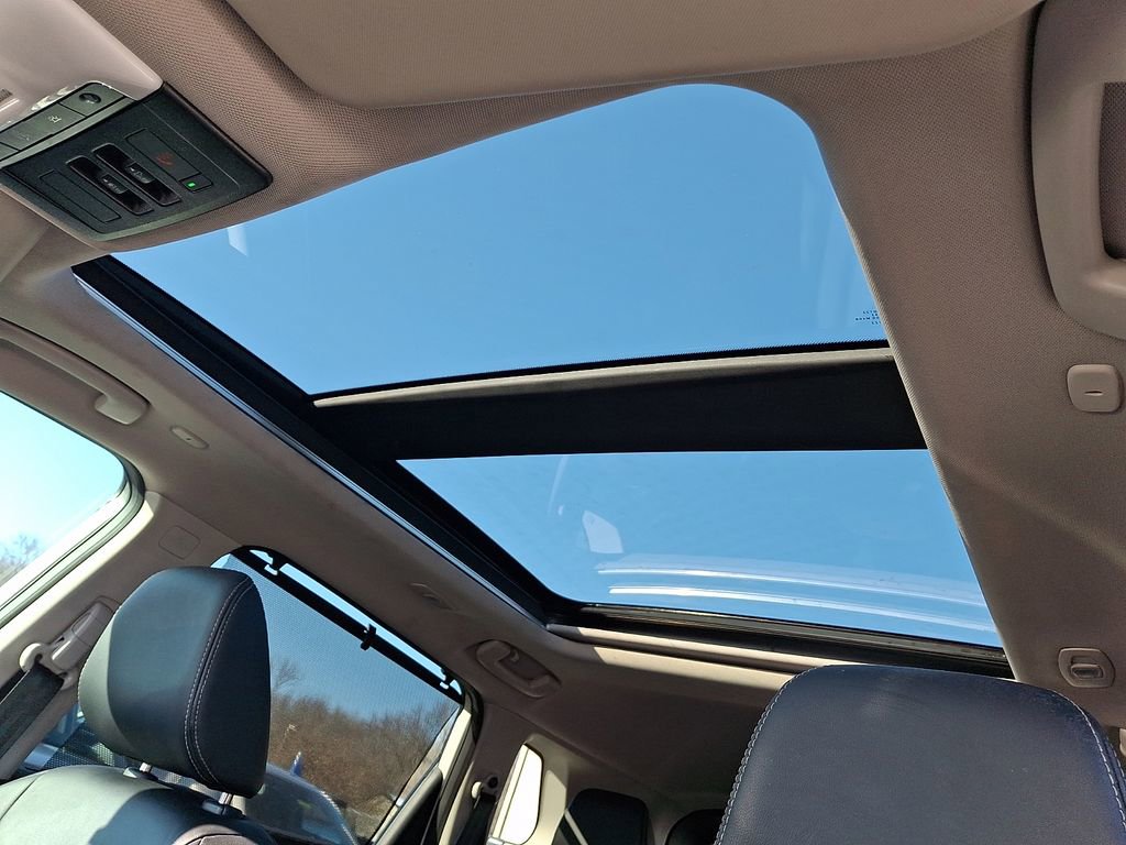 Used 2023 Nissan Rogue SL w/ SL Premium Package image 15