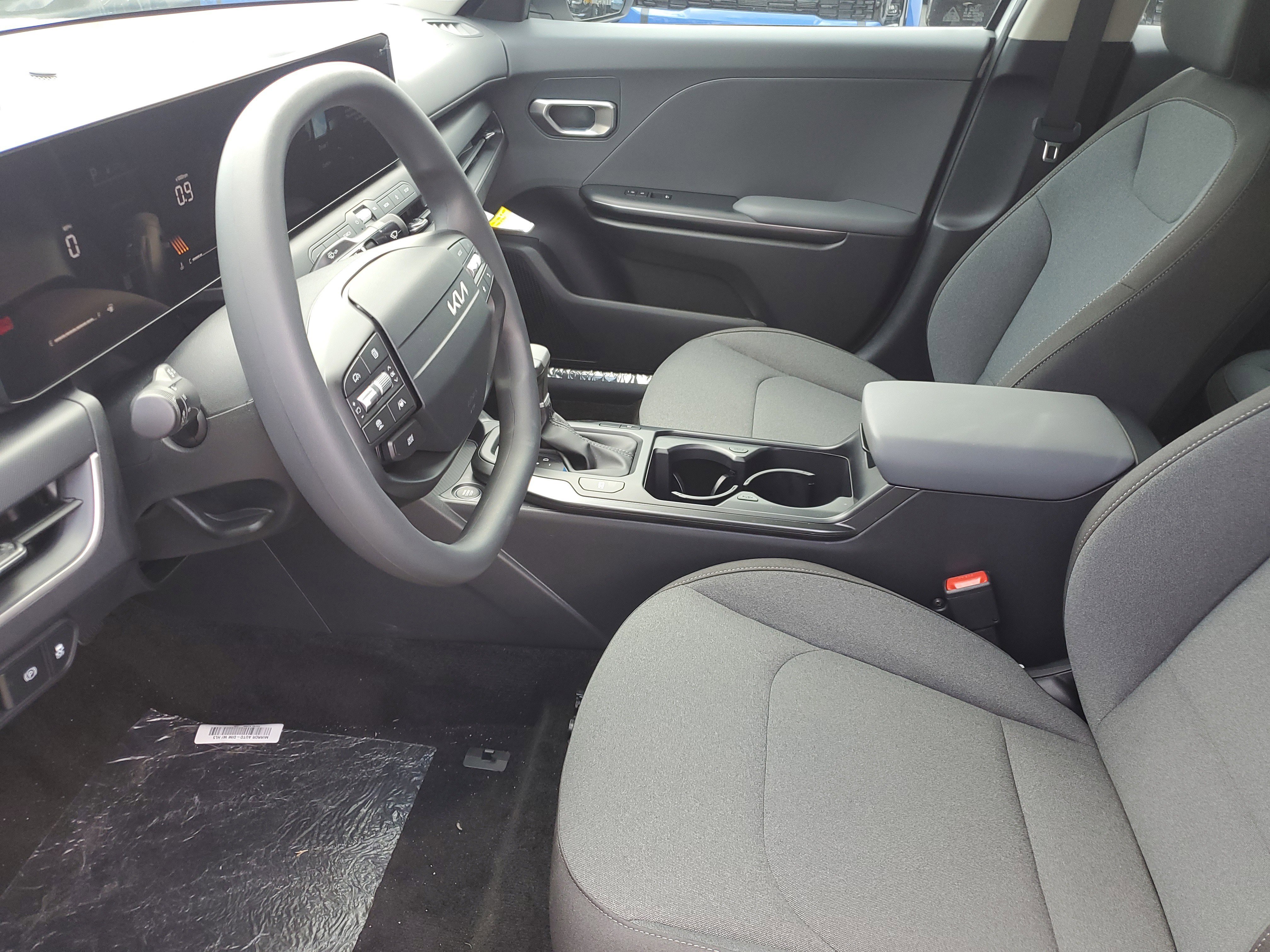 New 2026 Kia K4 FWD image 18