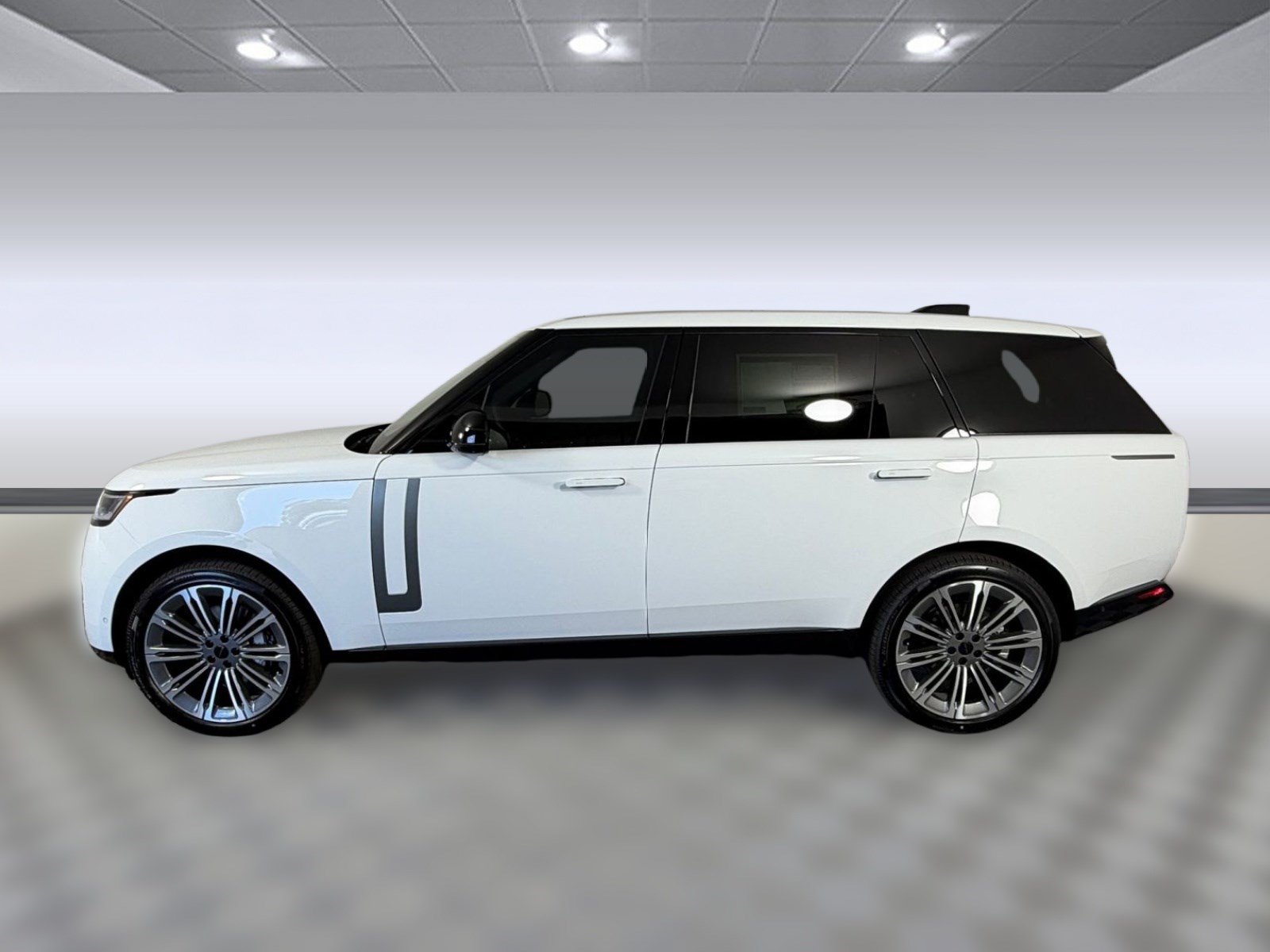 New 2026 Land Rover Range Rover Long Wheelbase SE AWD/4WD image 2