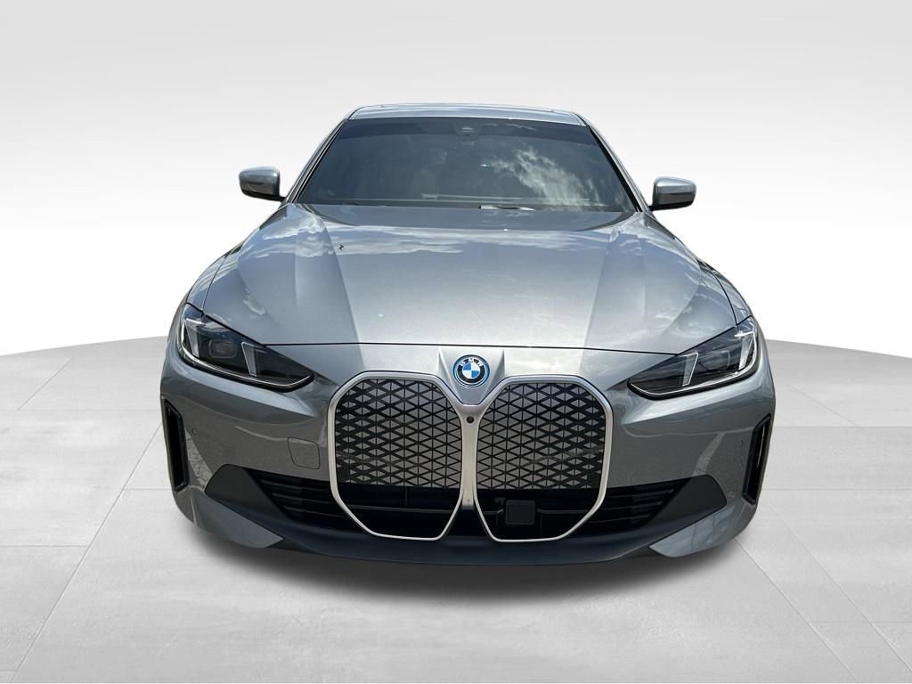 Used 2025 BMW i4 eDrive40 w/ Premium Package RWD image 8