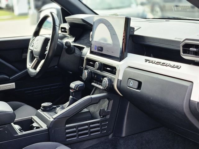 Used 2024 Toyota Tacoma TRD Off-Road image 13