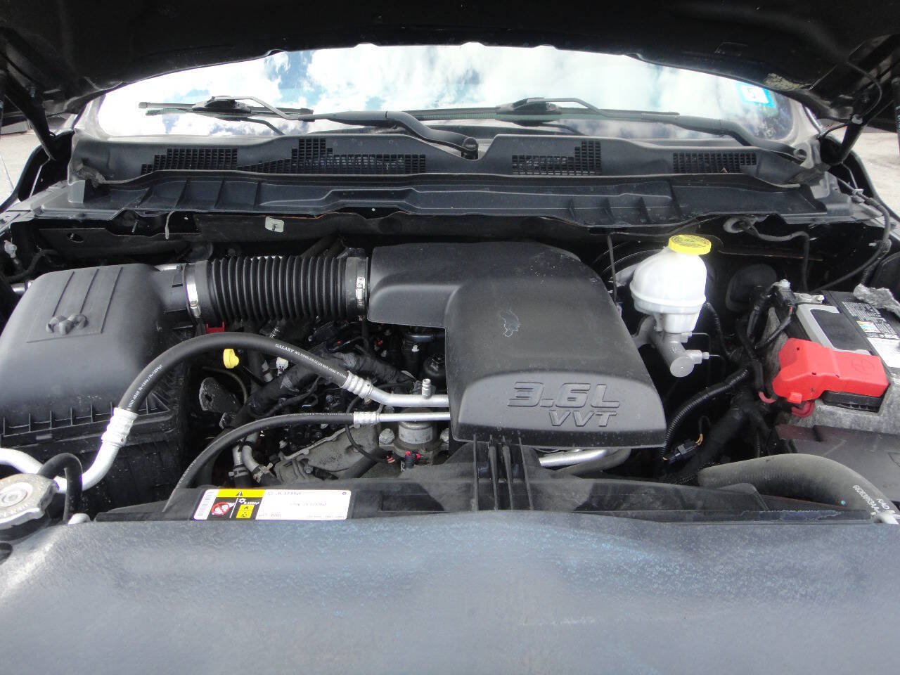 Used 2019 RAM 1500 Express AWD/4WD image 14