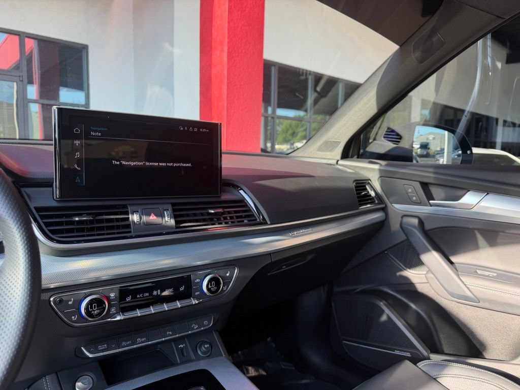 Used 2024 Audi Q5 2.0T Premium Plus w/ Premium Plus Package AWD/4WD image 22