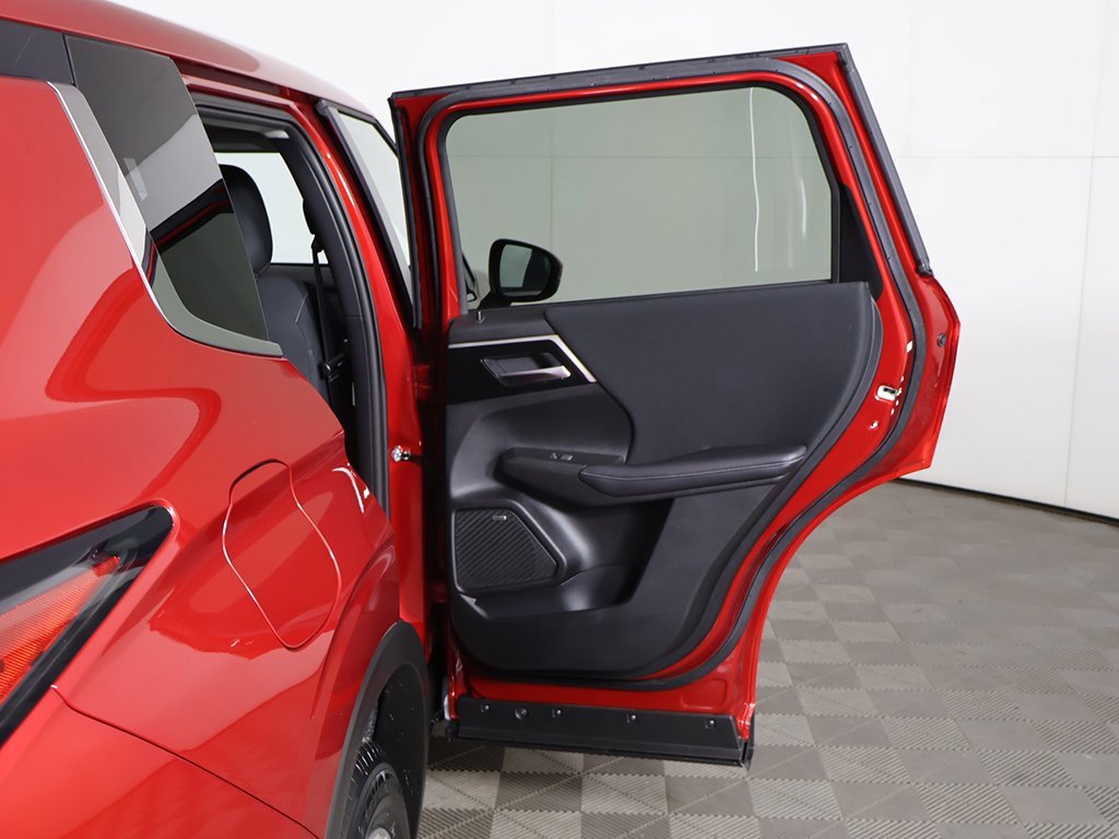 New 2026 Mitsubishi Outlander ES image 22