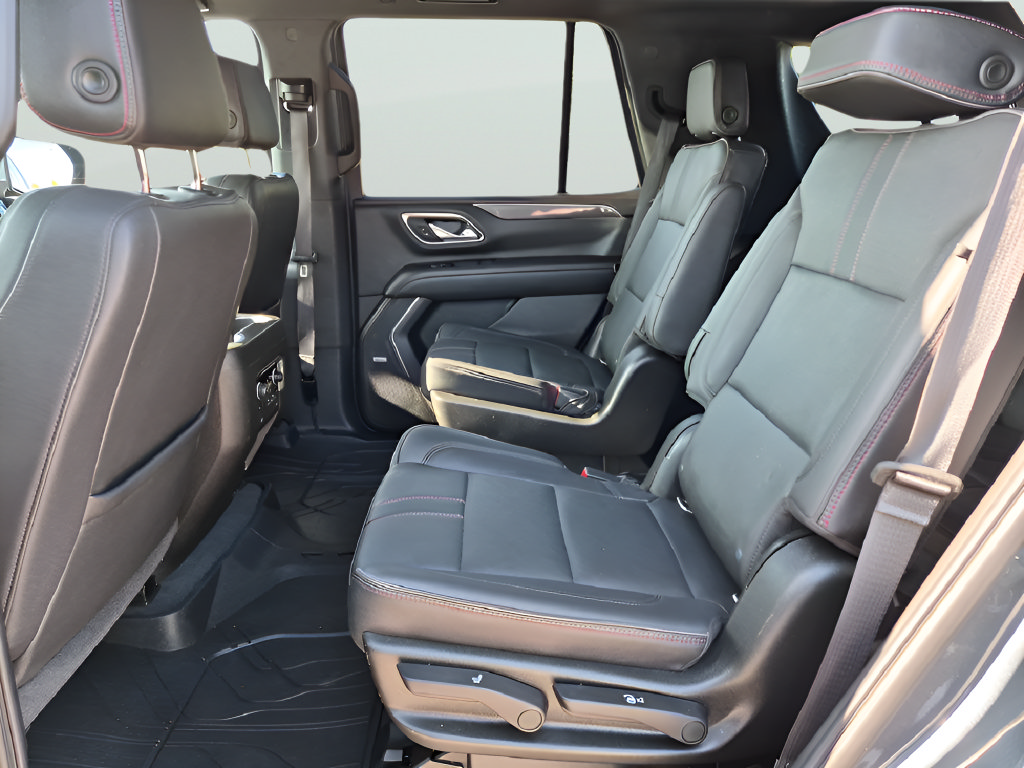 Used 2021 Chevrolet Tahoe RST w/ Luxury Package RWD image 36