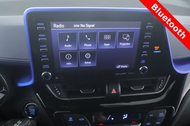 Used 2021 Toyota C-HR XLE FWD image 4