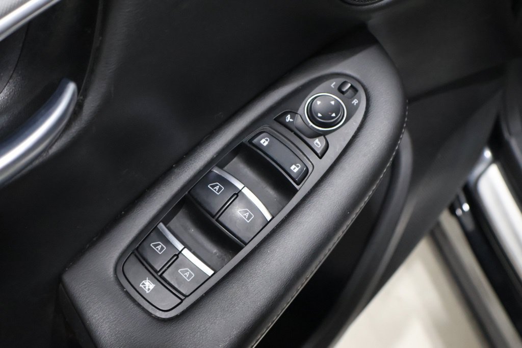 Used 2022 INFINITI QX50 Luxe w/ Appearance Package AWD/4WD image 19