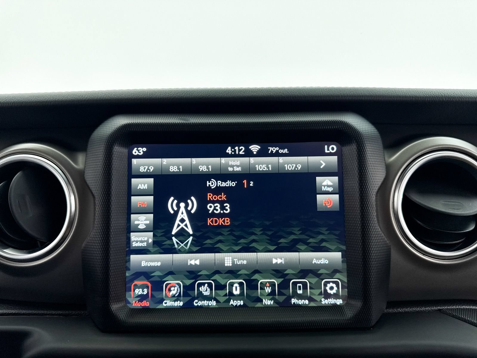 Used 2020 Jeep Gladiator Rubicon AWD/4WD image 5