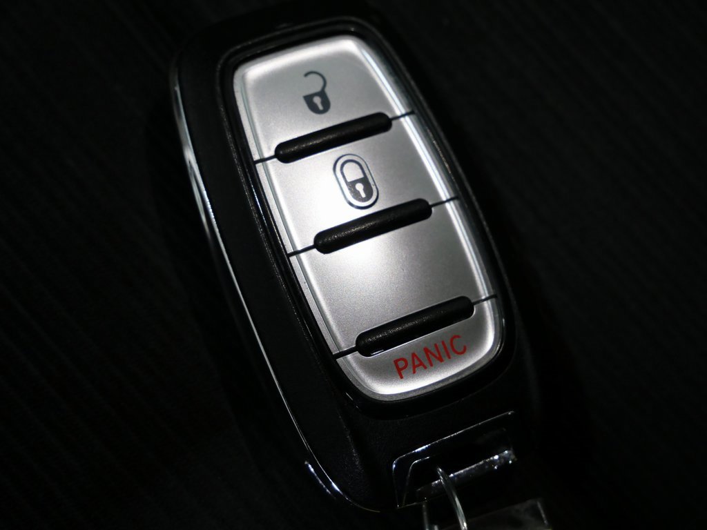 Used 2017 Chrysler Pacifica LX image 28