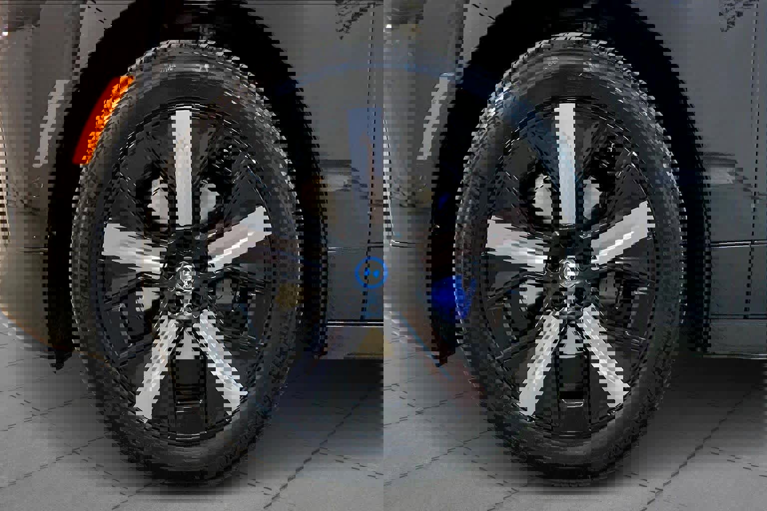 Certified 2024 BMW iX xDrive50 w/ Sport Package image 10