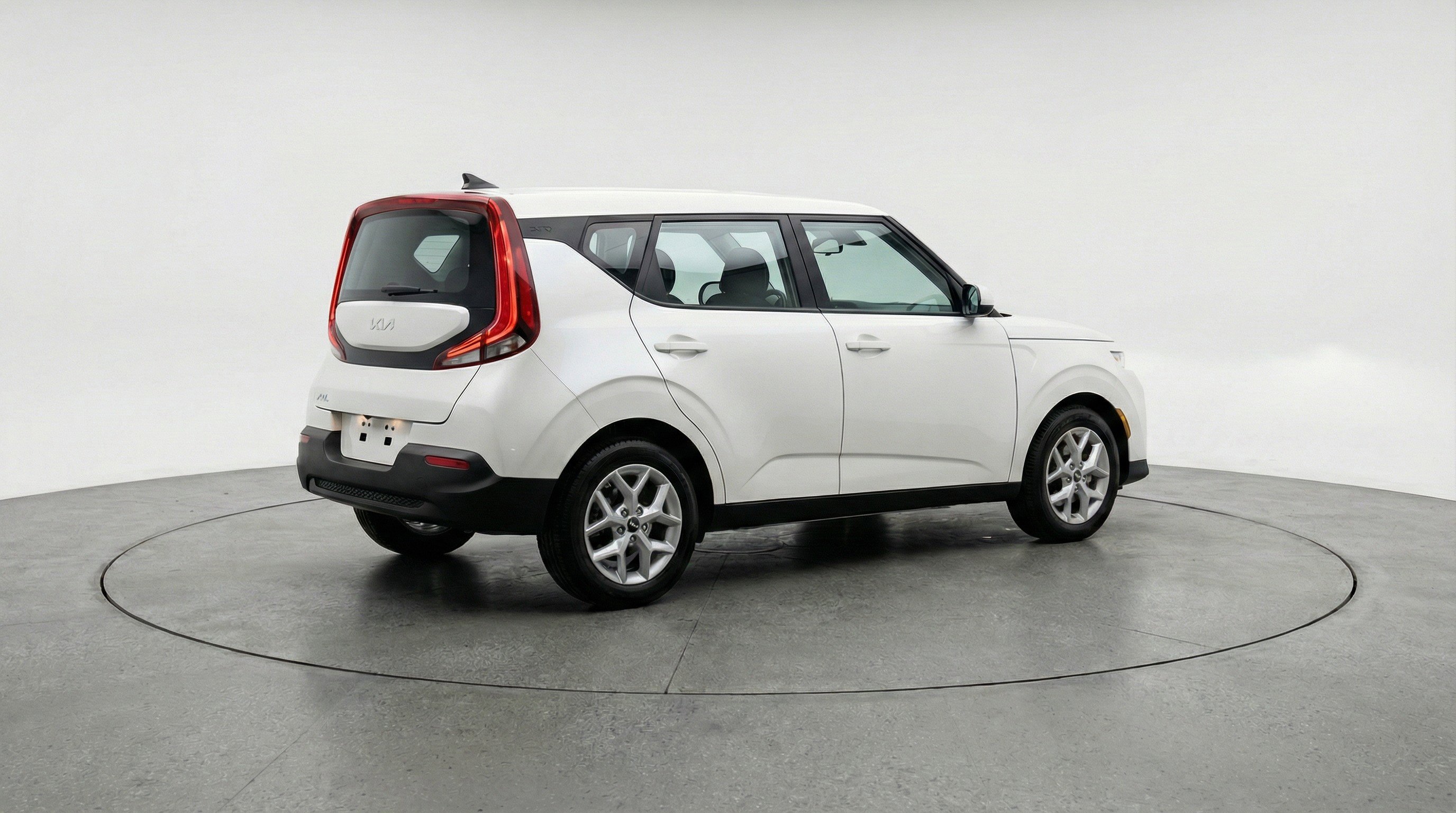 Used 2025 Kia Soul LX w/ LX Technology Package image 9